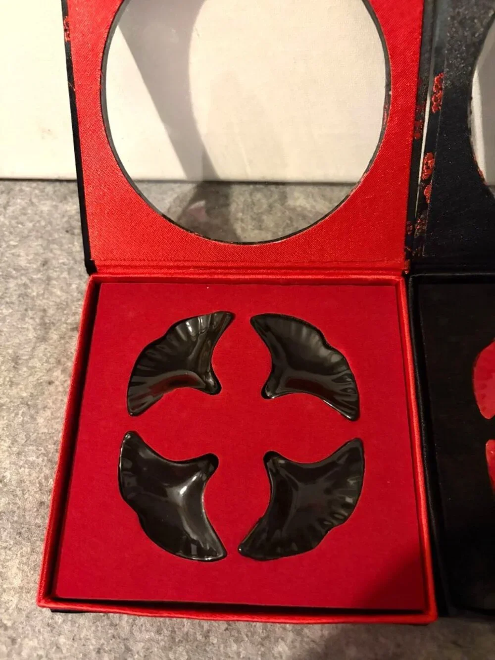 2 Sets of Vintage Chopstick Rest, Flower Pedal Design # 3350